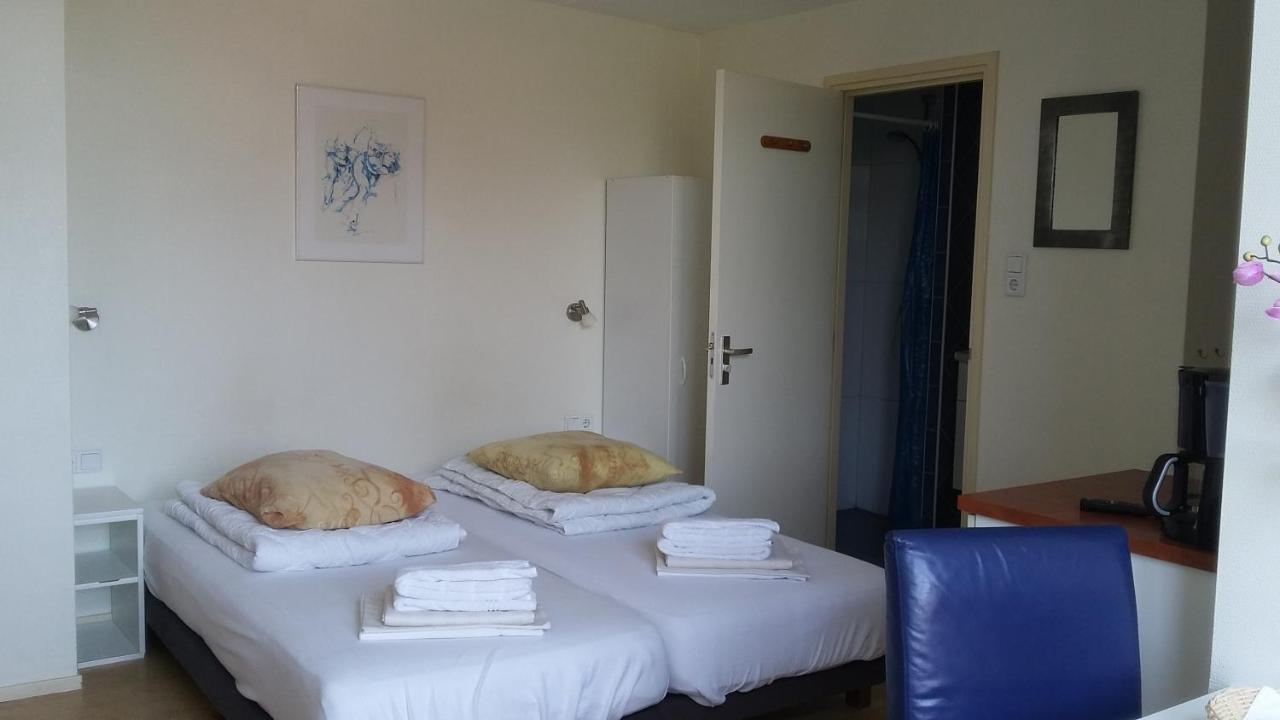 Hotel Rasch แบร์เกิน อาน ซี ภายนอก รูปภาพ