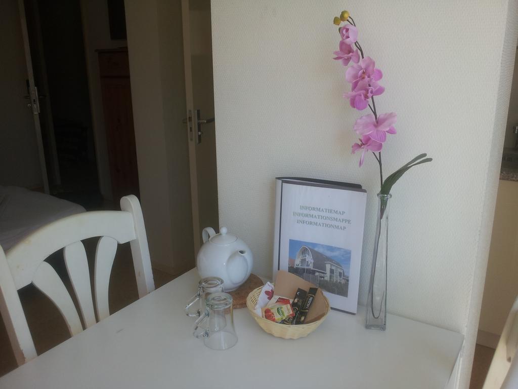 Hotel Rasch แบร์เกิน อาน ซี ภายนอก รูปภาพ