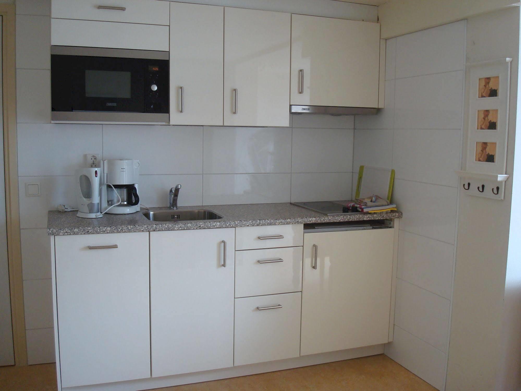 Hotel Rasch แบร์เกิน อาน ซี ภายนอก รูปภาพ